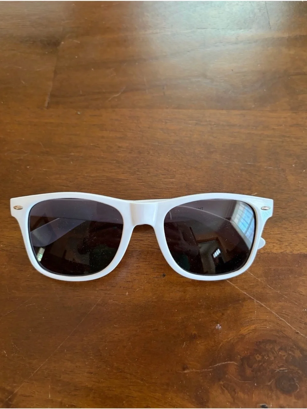 Unisex White Sunglasses - Classic UV Shades